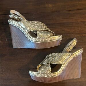 Vero Cuoio Gold Wedge Sandals with Braided Straps